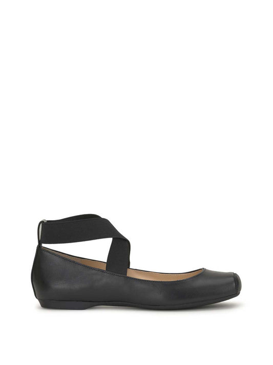 Mandalaye Ballet Flat in Black - Jessica Simpson Women