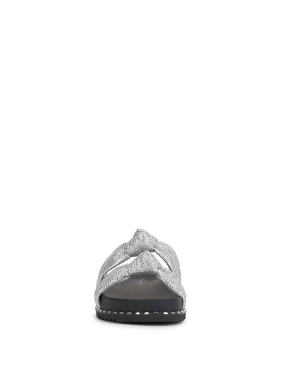Caralyna Flat Sandal in Silver - Jessica Simpson Women