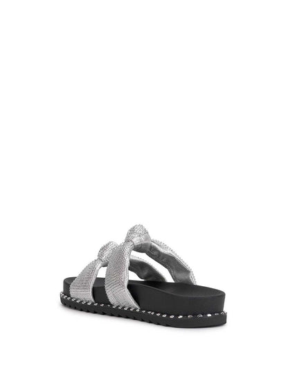 Caralyna Flat Sandal in Silver - Jessica Simpson Women