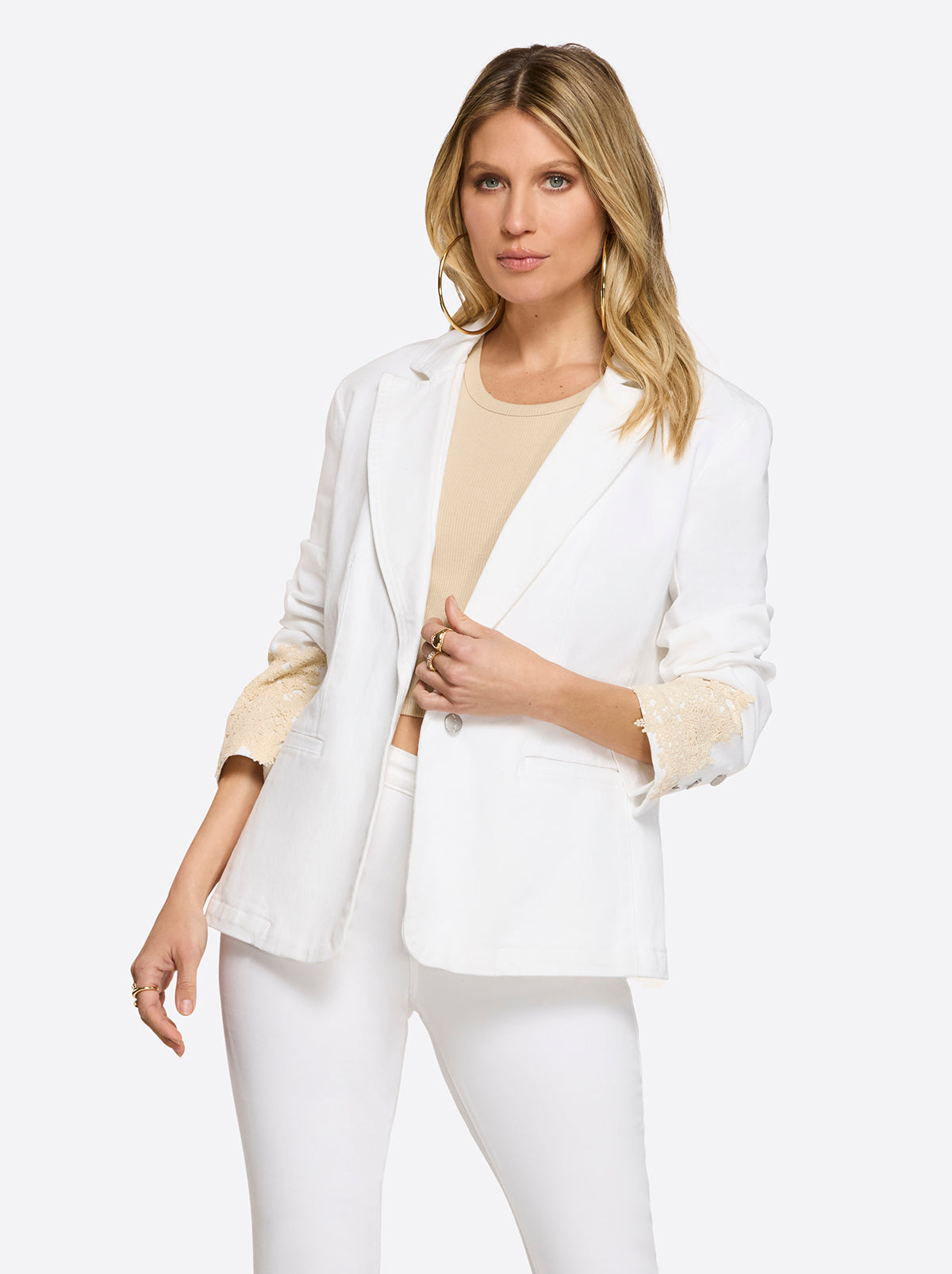 Fitted Blazer in White - Jessica Simpson Women