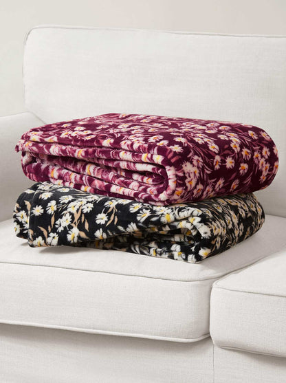 Wildflower Park Plush Throw in Black - Jessica Simpson Home