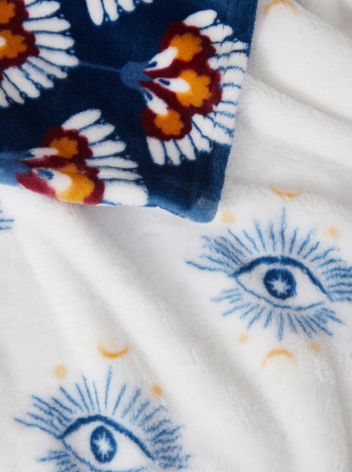 Celeste Plush Throw Plush in White & Navy - Jessica Simpson Home