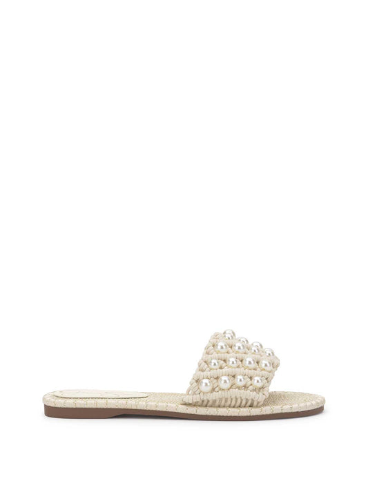 Brennara Flat Sandal in Cream - Jessica Simpson Women