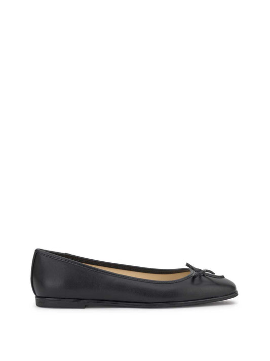 Vayrina Ballet Flat in Black - Jessica Simpson Women
