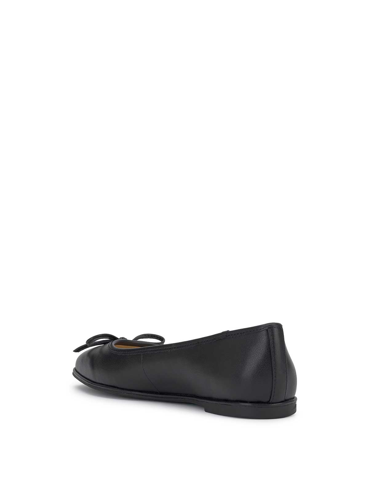 Vayrina Ballet Flat in Black - Jessica Simpson Women