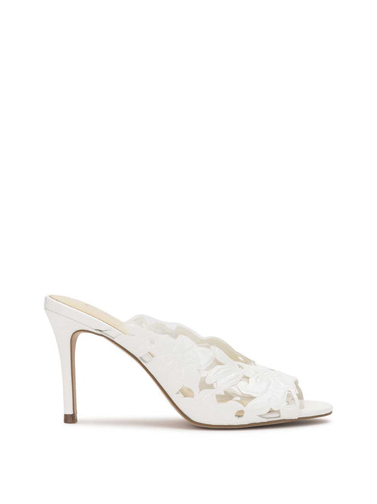 Justera High Heel in White - Jessica Simpson Women