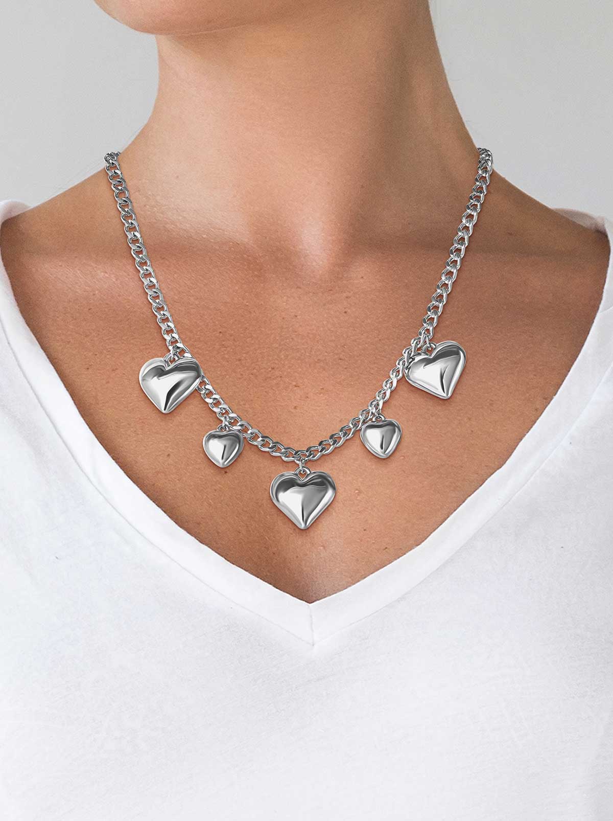 5 Heart Necklace - Jessica Simpson Accessories
